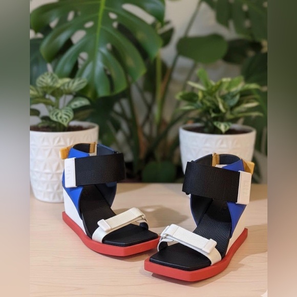 United Nude Black and White Sandals with Red Sole - Picture 2 of 16